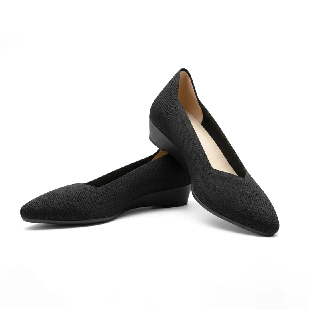 黑色尖头高跟休闲鞋